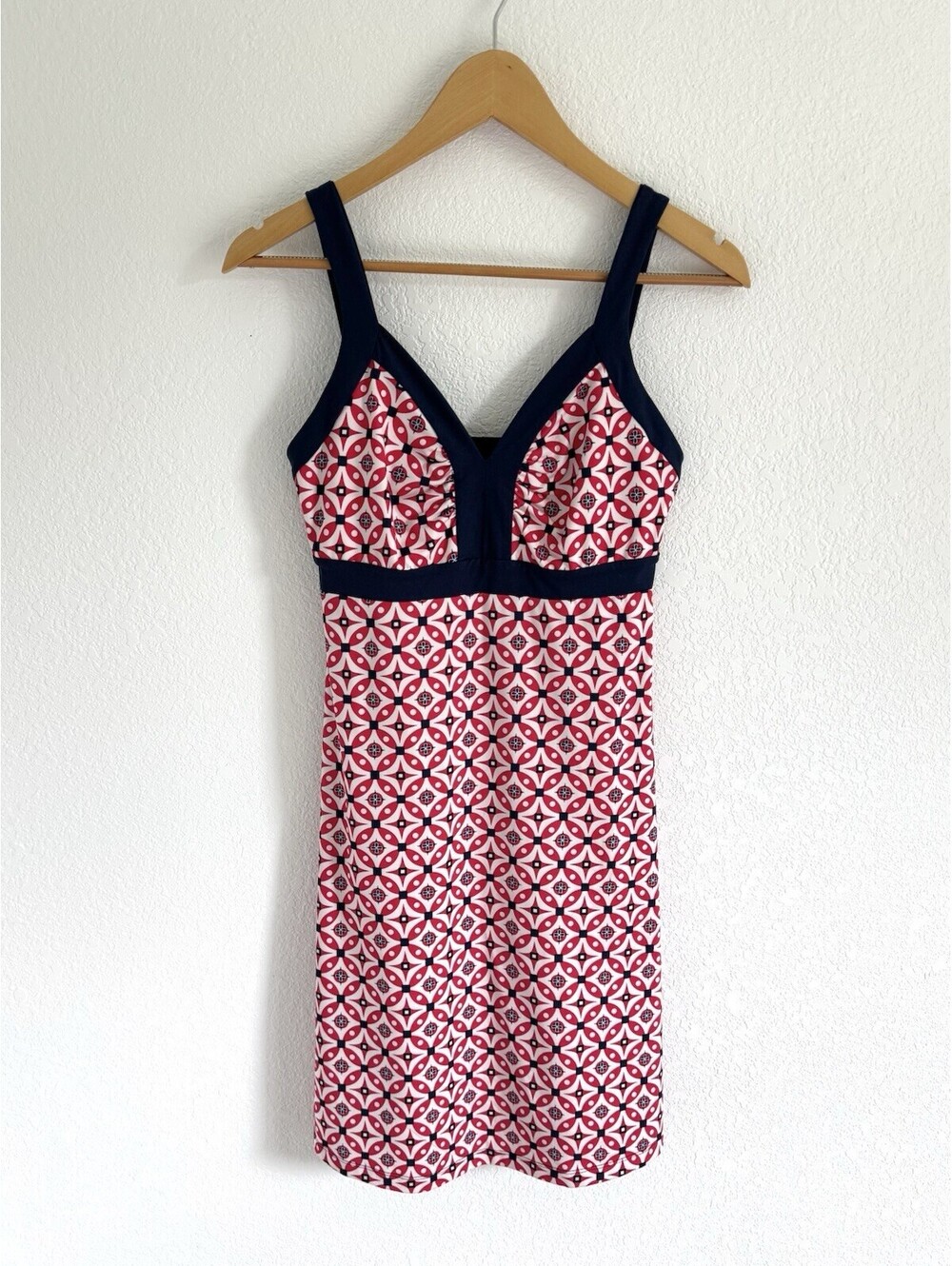 PATAGONIA Minette Wayward Dress S Red White Blue Geometric Stretch Tank Pullover
